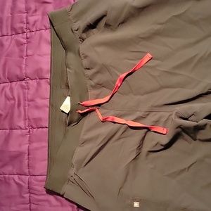 Womens Figs scrub pants Kade